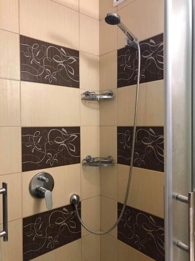 Newisland Family Apartman Sárvár Eksteriør bilde