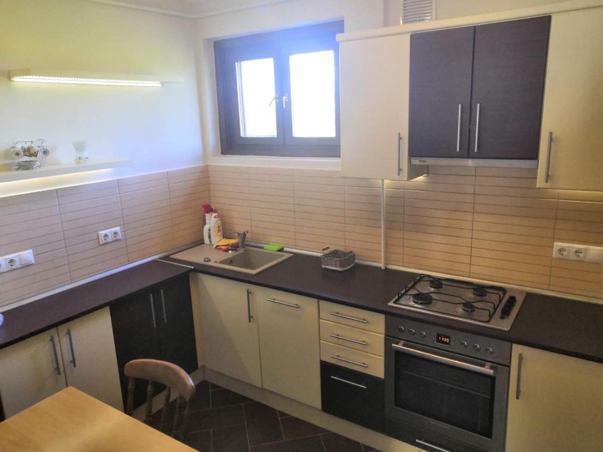Newisland Family Apartman Sárvár Eksteriør bilde